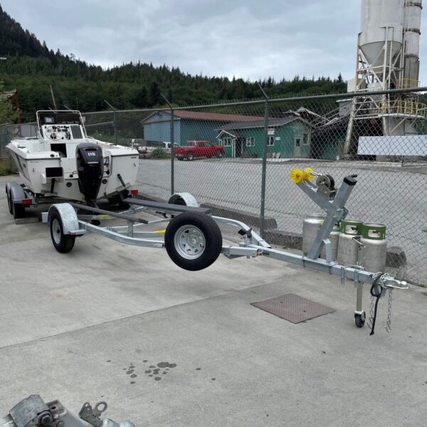 HIGHLINER CL25-19 SURGE TRAILER