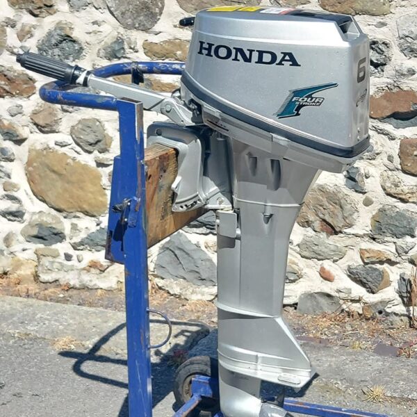 Used 6hp Honda Outboard Longshaft, manual start, tiller control 2cyl.