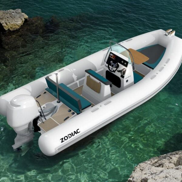 Zodiac Medline 580 PVC boat + 100hp Mercury Engine + Extreme Trailer 1300 Package