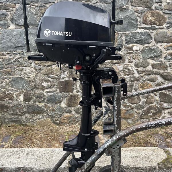 Used 3.5hp Tohatsu Outboard – short shaft, manua start, tiller control, fourstroke