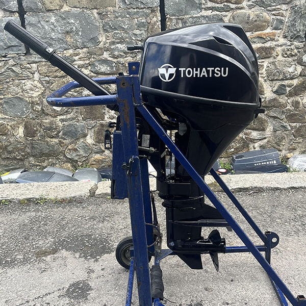 Used 9.8hp Tohatsu Outboard – 4 stroke short shaft manual start, tiller control